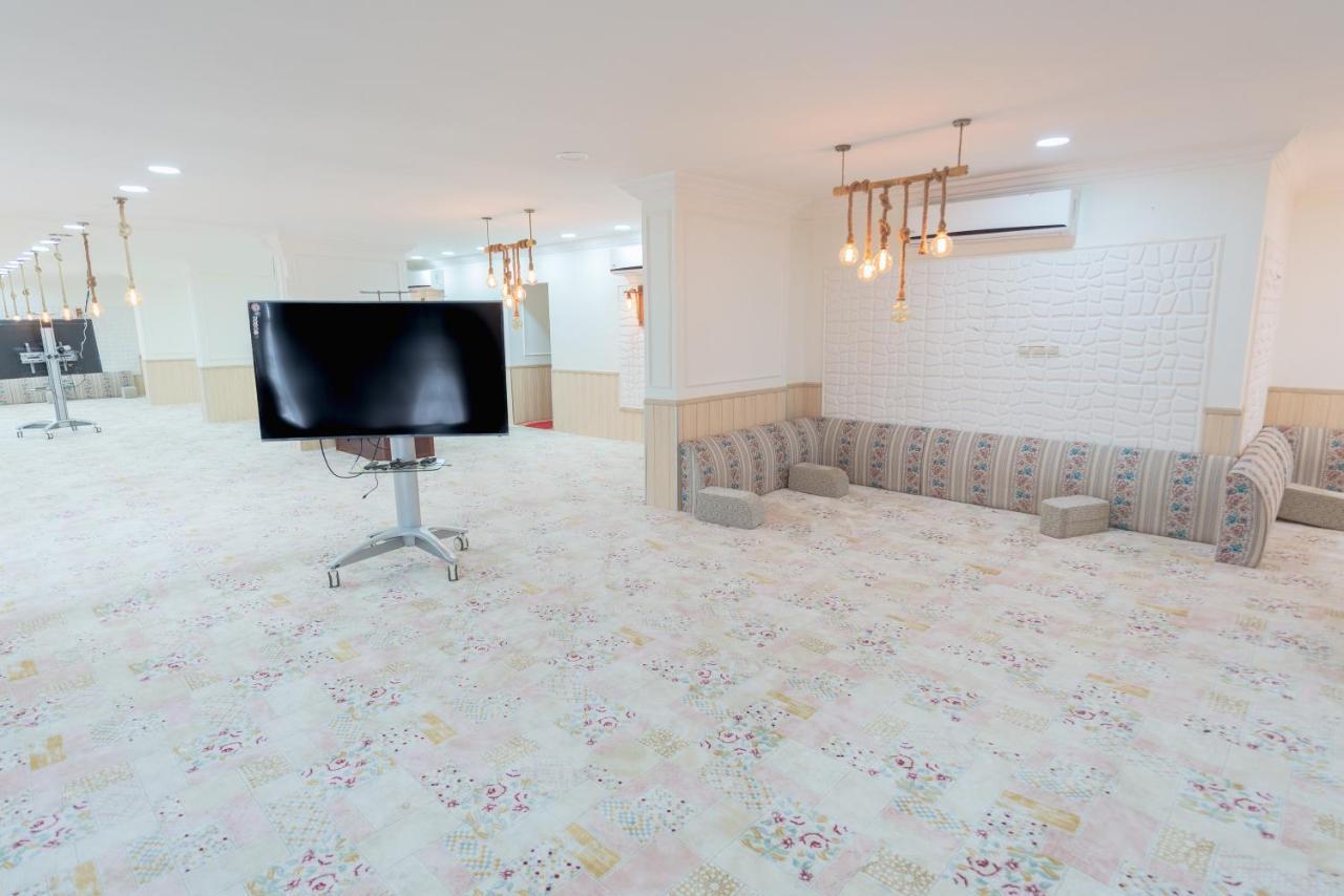 Praha Hotel Jeddah Exterior photo